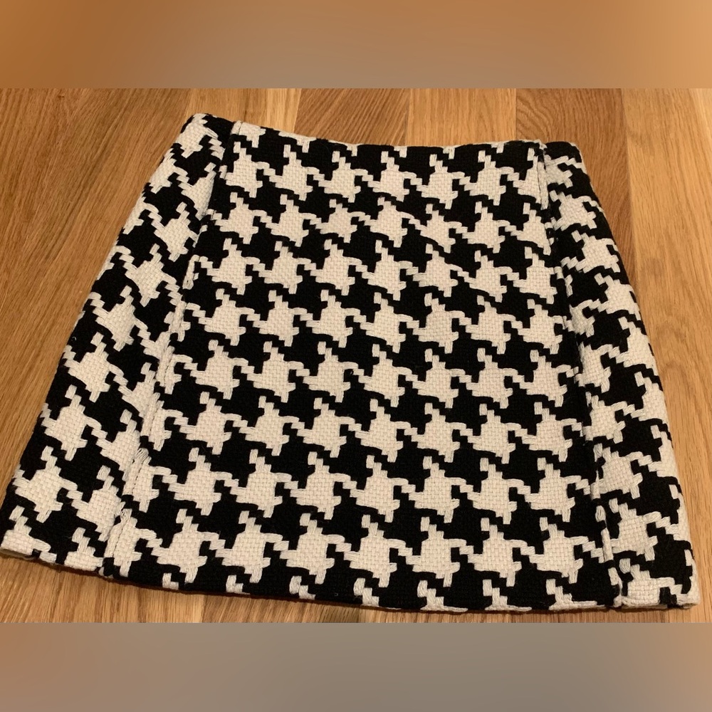 Joe Fresh Hounds Tooth Fully Lined Mini Skirt Size 0